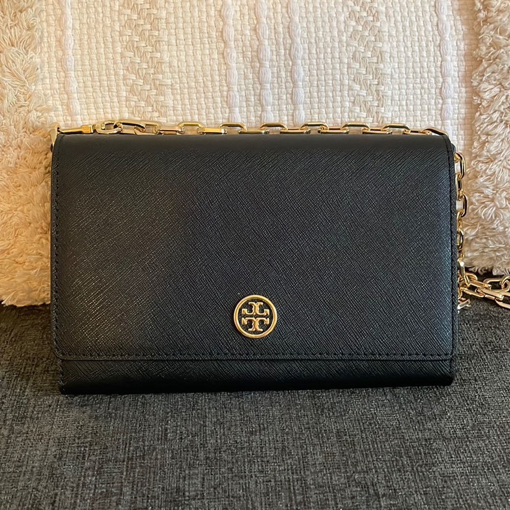 Tory Burch Robinson Chain Wallet